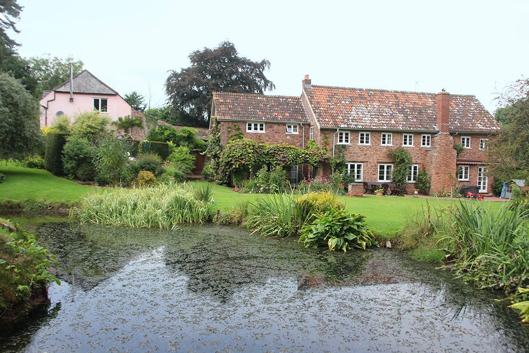 Middle Burrow Bed And Breakfast Timberscombe Exterior photo